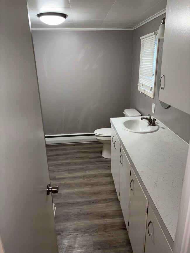 Photo - 177 Seymour St Unit Upstairs apartment