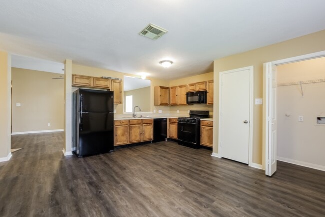 Photo - 16039 Imperial Forest Ln