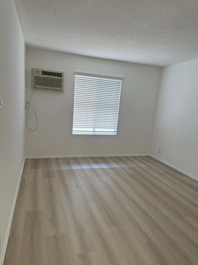 Photo - 309 S Sherbourne Dr Unidad 304