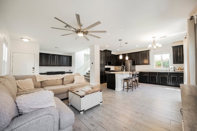 Photo - 7333 Chesapeake Cove St