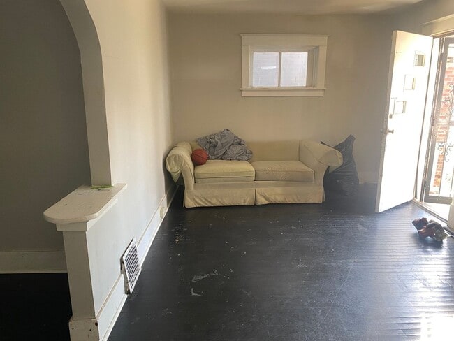 Photo - 5931 Emma Ave