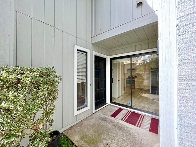 Photo - Three Bedroom Napa Condo on River Walk