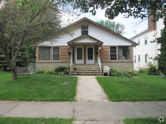 Building Photo - 4324 Abbott Ave S Rental