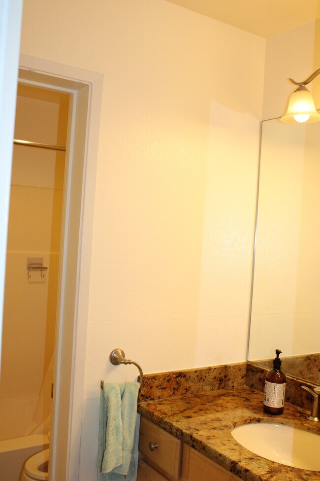 Photo - 2459 Indian Springs Ln Unit 102