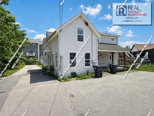 Building Photo - 1 Rice Ave Unit B