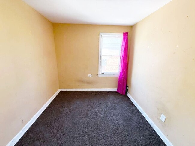 Photo - 3 BED 1 BATH SINGLE FAMILY HOME