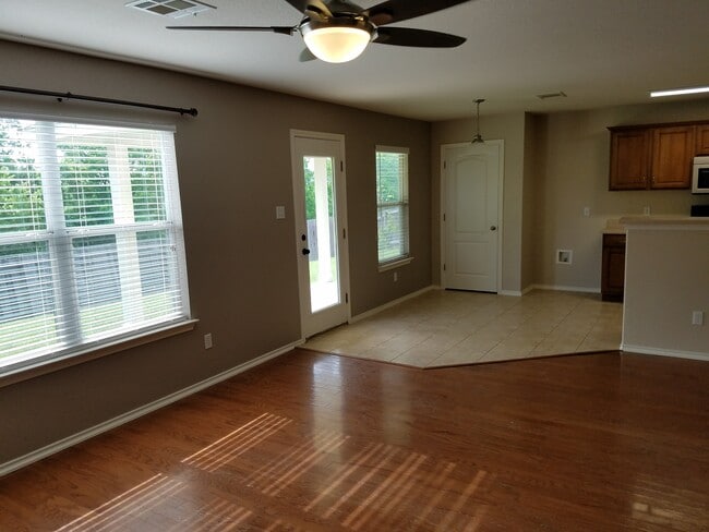 Photo - 3608 Savage Springs Dr