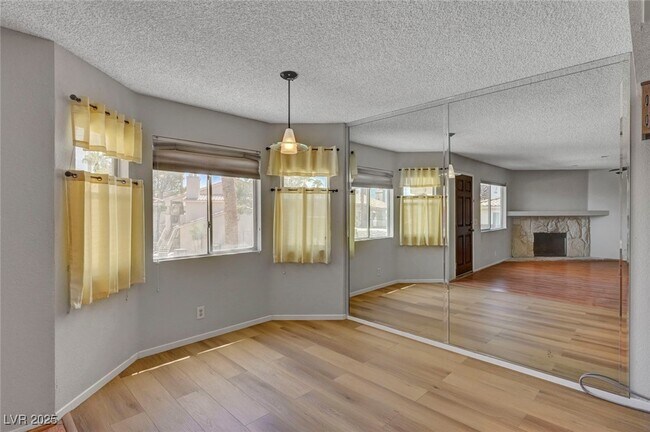 Building Photo - 913 Falconhead Ln Unit 201 Rental