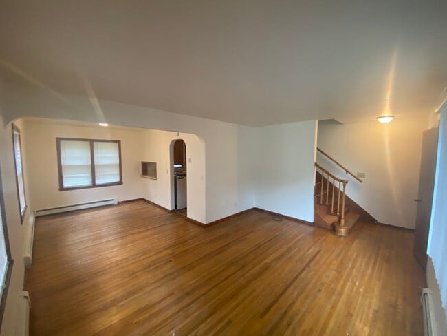 Photo - Spacious 3 bedroom, 1 bath duplex located in South Moorhead.