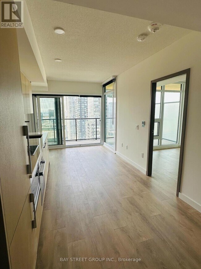 Photo - 3 Concord Cityplace Wy Unit 3215