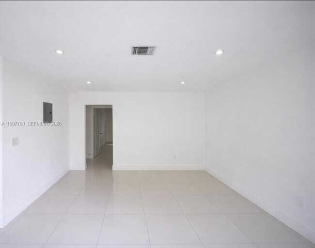 Photo - 560 NE 67th St Unit 1