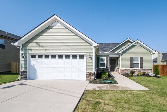 Building Photo - 1002 Chimalis Dr