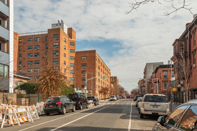 Photo - 707 Willoughby Ave