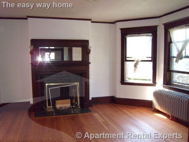 Photo - 79 College Ave Unit #2