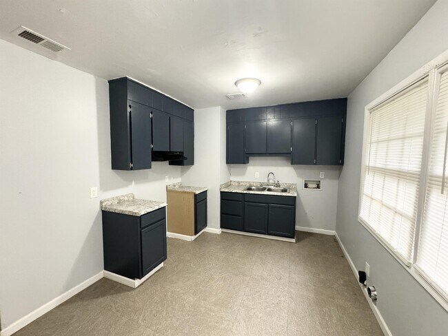 Photo - 3258 Lancing Ln