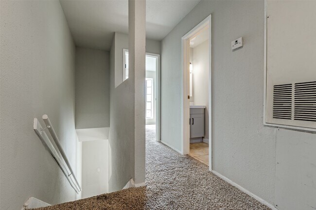 Photo - 8725 Victorian Village Dr