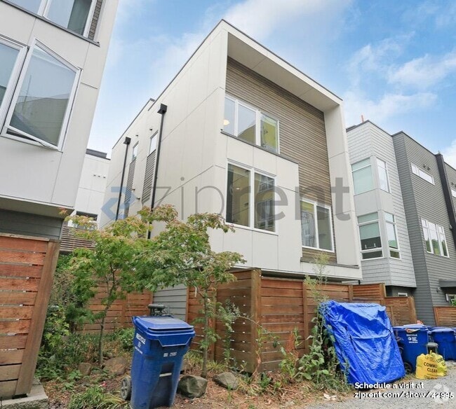 Building Photo - 4725 32nd Ave S Rental