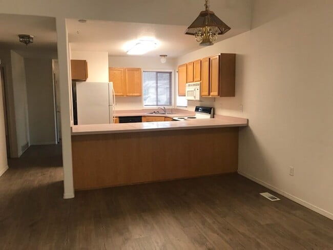 Photo - Great Location