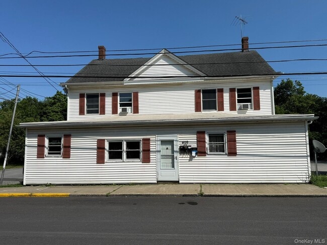 Building Photo - 610 Tower Ave