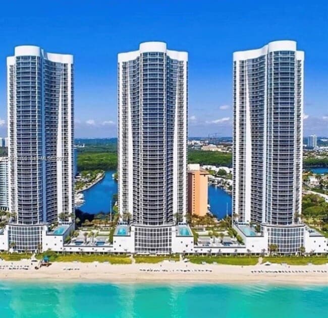 Building Photo - 15901 Collins Ave Unit 4107