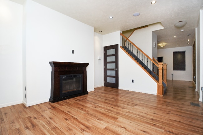 Photo - 92 S 24th St