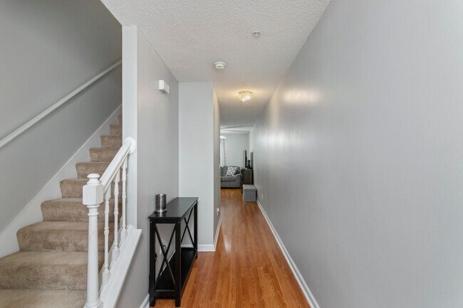 Photo - 227 Swaying Pne Ct