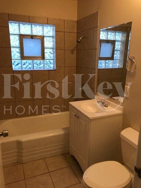 Photo - 701 E 162nd Pl