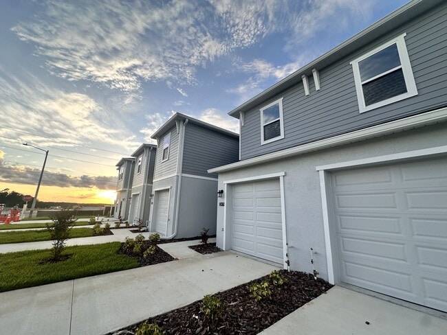 Photo - 2423 Bevel Ln