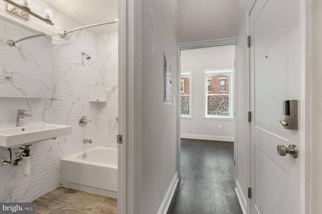 Photo - 624 N 35th St Unit 1
