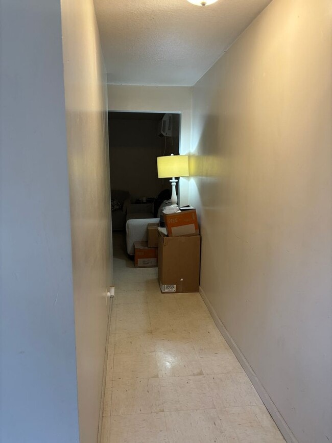 Photo - 1071 Kathryn Unit 4