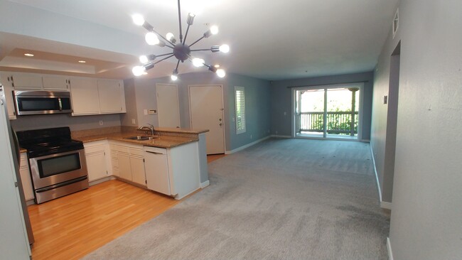 Photo - 104 S Cross Creek Rd Condo Unit D