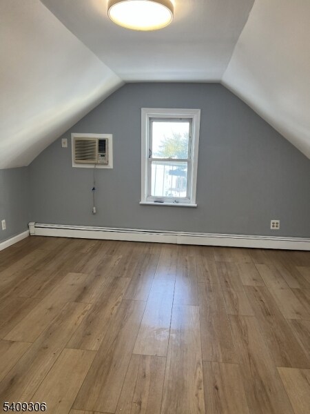 Photo - 571 Avenue A