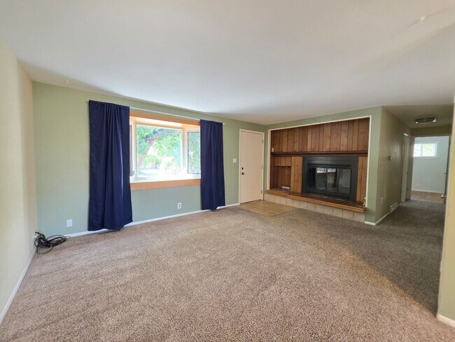 Photo - 710 S 44th St