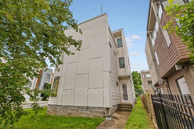 Photo - 807 13th Ave S