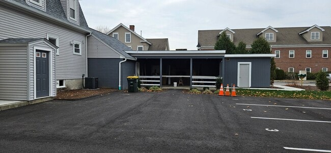 606 Putnam Pike Unit B