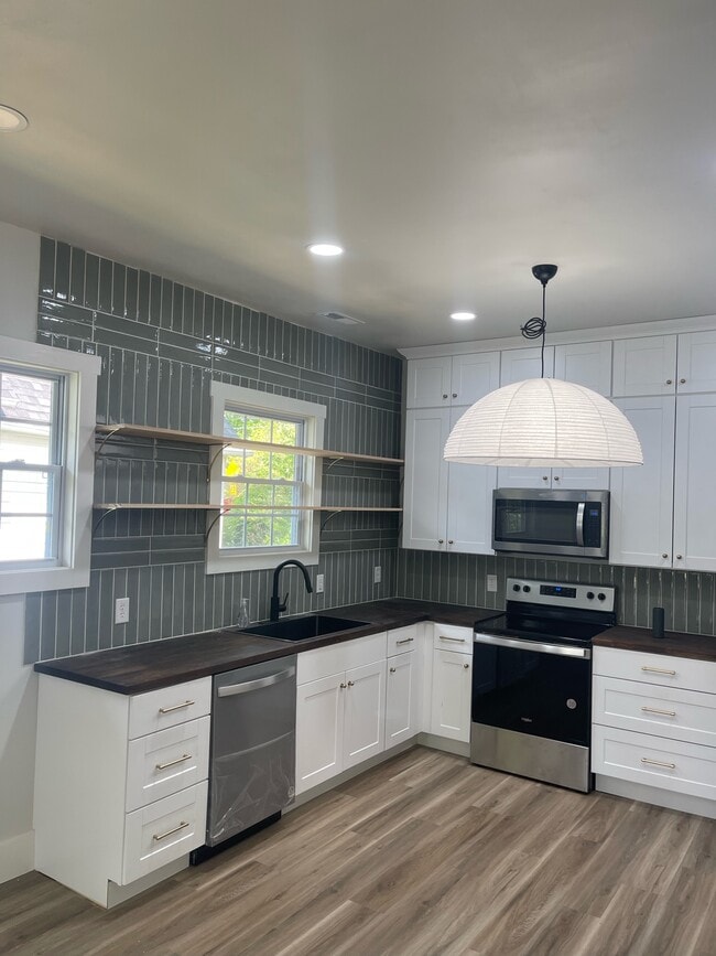 Photo - 318 Hamilton St