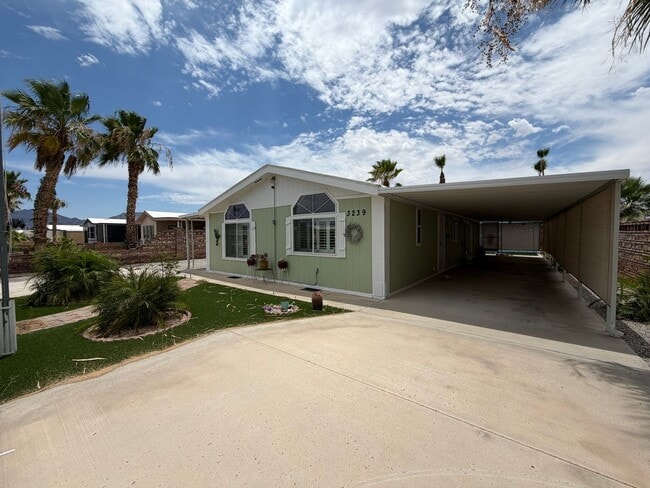 Building Photo - 13239 E 49th Dr