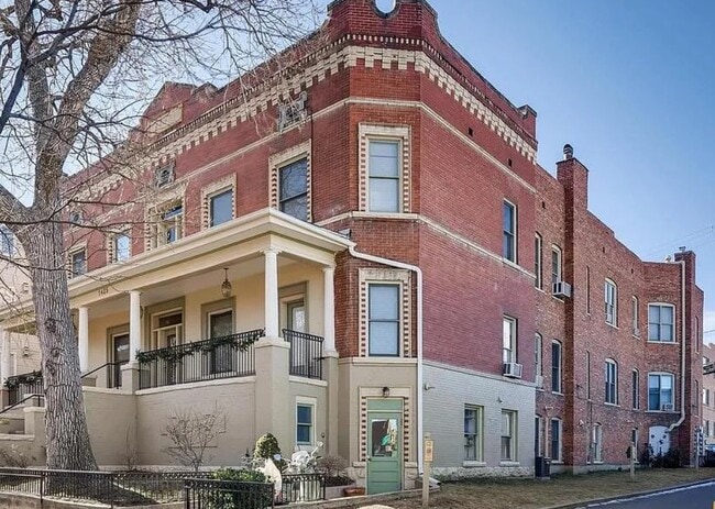 Building Photo - 1425 N Washington St Unit 101 Rental