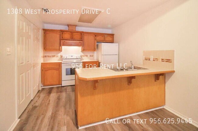 Photo - 1308 W Prosperity Dr Unit C