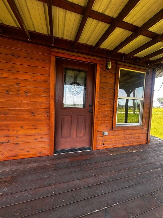 Photo - CABIN - Brock ISD - HORSES WELCOME
