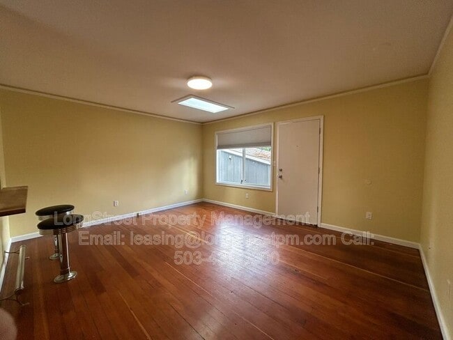 Photo - 4725 NE 50th Pl
