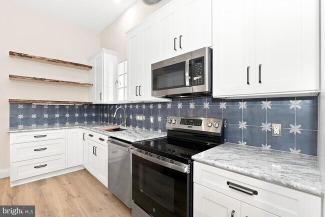 Photo - 5565 Pennell Rd
