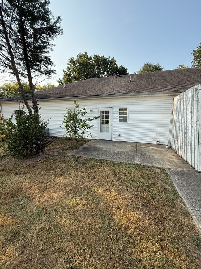 Photo - 104 Cedar Tree Ln Unidad B