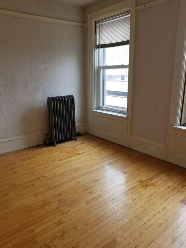 Photo - 828 N Milwaukee St Unidad 1