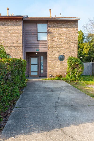 Building Photo - 419 Hollywood Blvd NW