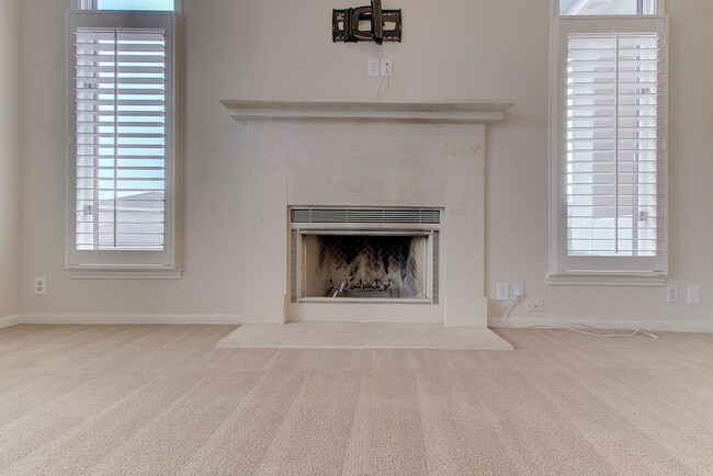 Photo - Rare 3 BR / 2.5 BA /  2 Car Garage Westlake Condo 14th Fairway (Austin Country Club) (Eanes ISD)