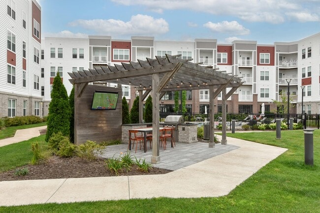 The View on Collins Apartments