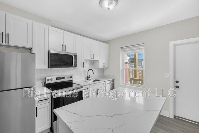 Photo - 333 S Lehigh St