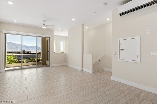 Photo - 10013 Hematite Pl Unidad 0