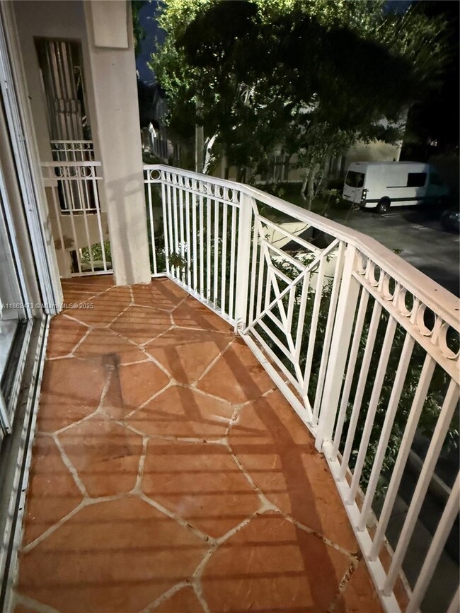 Photo - 8956 W Flagler St Unidad 208